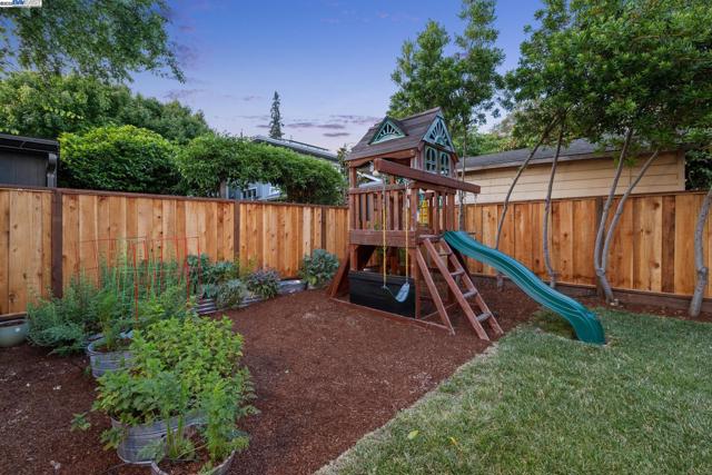 Image 27 of 60 For 5472 Kales Avenue