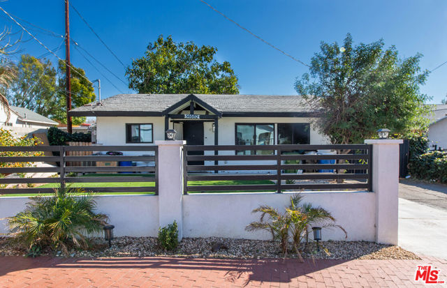 14682 Cobalt Street, Sylmar CA: https://media.crmls.org/mediaz/34c6e41c-7928-4772-b19e-4b8c8e2fd8ad.jpg