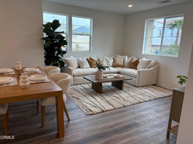 Detail Gallery Image 15 of 51 For 2862 via Descanso, Camarillo,  CA 93012 - 3 Beds | 2/1 Baths