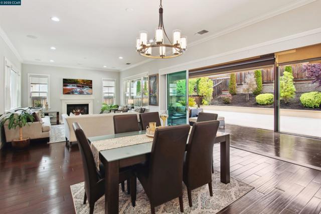 19 Baltana Place, Danville CA: https://media.crmls.org/mediaz/34c77746-1714-4d9f-8afb-6bcc49033468.jpg