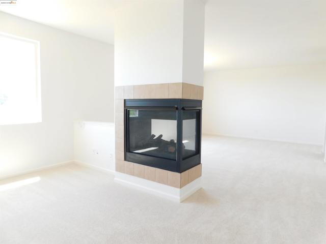 3915 Hummingbird Dr, Antioch CA: https://media.crmls.org/mediaz/34c863c1-4c70-45b1-934f-4ca037ed1aff.jpg