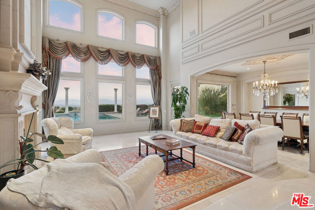 19016 Devonport Lane, Tarzana CA: https://media.crmls.org/mediaz/34c896ee-9f50-4605-a771-40cb8b0d81fa.jpg