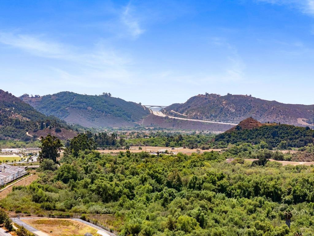 https://media.crmls.org/mediaz/34c9fbbe-2066-425c-8966-d506ad41cb58.jpg?preset=X-Large
