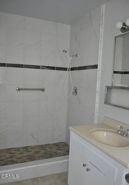 3305 Hilltop Drive, Ventura CA: https://media.crmls.org/mediaz/34ca2c1b-b99d-46ae-9244-80184ef199ab.jpg