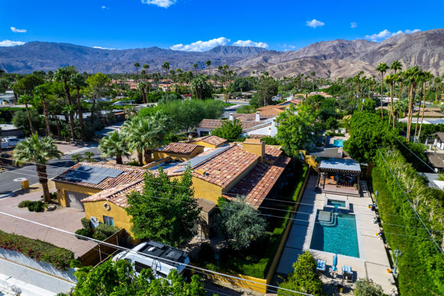 73342 Bursera Way, Palm Desert CA: https://media.crmls.org/mediaz/34cade54-c86d-4b4e-bf5e-f79908ee9c25.jpg