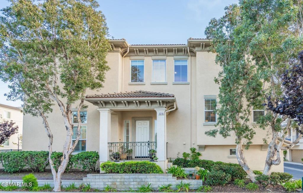 1216 Bayside Circle