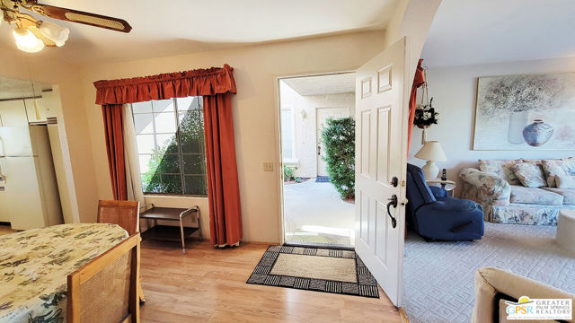 2700 E Mesquite Avenue, Palm Springs CA: https://media.crmls.org/mediaz/34cb98ab-0199-412a-9b30-1e9f8fbf192d.jpg