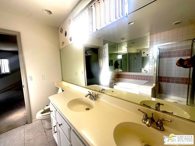 68200 Durango Road, Cathedral City CA: https://media.crmls.org/mediaz/34cc8f4e-5247-4c20-9262-c813ef6a9675.jpg