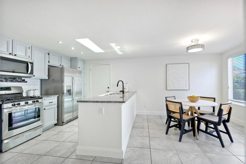 5033 Santorini Way - photo 12