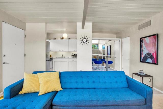 1111 E Palm Canyon Drive, Palm Springs CA: https://media.crmls.org/mediaz/34cdab9a-5db2-4338-b617-180fe89b10f6.jpg