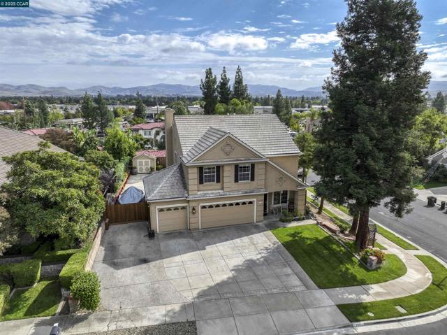 713 Tennyson Dr, Livermore CA: https://media.crmls.org/mediaz/34cdd200-3432-4fd9-9a16-8077b0c60dbc.jpg