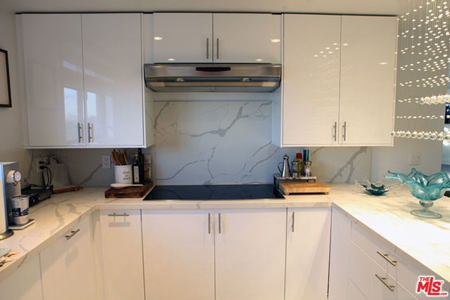 10550 Wilshire Boulevard, Los Angeles CA: https://media.crmls.org/mediaz/34cdf2f2-9df9-4980-90e6-c1102b0eae04.jpg