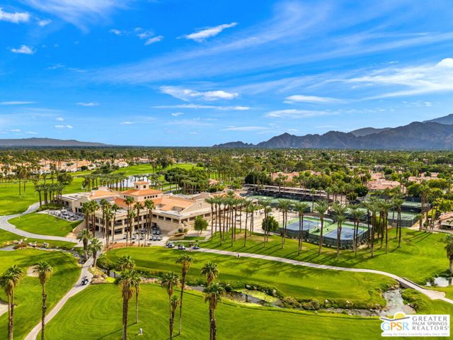 106 Avellino Circle, Palm Desert CA: https://media.crmls.org/mediaz/34ce698e-1fe9-4e92-b6c5-a82adf3f1b90.jpg