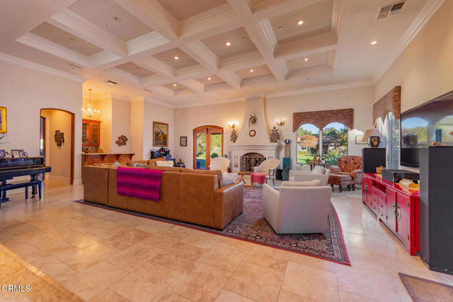 861 Oak Grove Court, Ojai CA: https://media.crmls.org/mediaz/34cea0e5-db54-44ff-b80a-970a46464ab2.jpg
