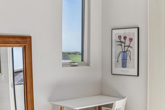 2786 Pullman Avenue, Half Moon Bay CA: https://media.crmls.org/mediaz/34ceb7a9-9a09-48da-8482-75c75745bf5f.jpg