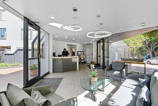 156 Lombard St, San Francisco CA: https://media.crmls.org/mediaz/34cef4f6-0417-450a-acfe-08b8ddff82c2.jpg