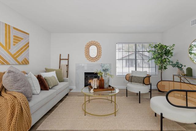 Detail Gallery Image 8 of 36 For 3524 Seahorn Circle, San Diego,  CA 92130 - 2 Beds | 2 Baths