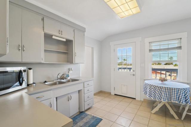 3509 11 32nd st, San Diego CA: https://media.crmls.org/mediaz/34d04341-1a69-4615-8675-48a045dd2fd3.jpg