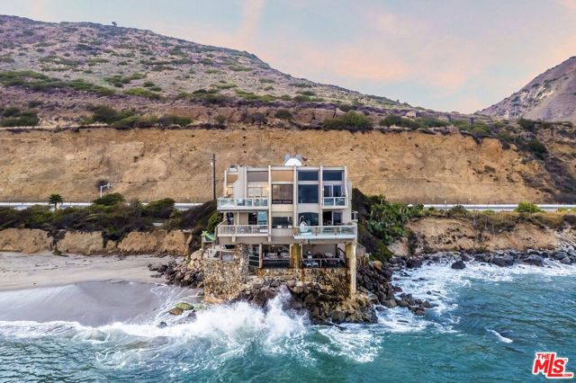 Drew Fenton | 26174 Pacific Coast Highway Malibu CA | MLS: 7392193 Drew Fenton | 26174 Pacific Coast Highway Malibu CA | MLS: 7392193