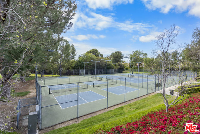 532 Riviera Court, Fullerton CA: https://media.crmls.org/mediaz/34d20669-b229-4e84-a4d9-de85e5cd42f3.jpg