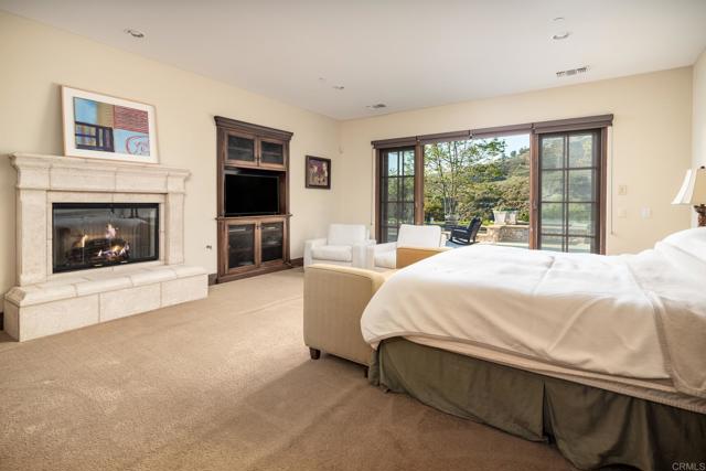 4258 Via Ravello, Rancho Santa Fe CA: https://media.crmls.org/mediaz/34d29f40-6ebb-4a9d-b404-231abc2660bc.jpg