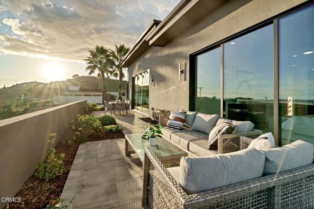 Detail Gallery Image 27 of 33 For 890 via Ondulando, Ventura,  CA 93003 - 4 Beds | 3/1 Baths