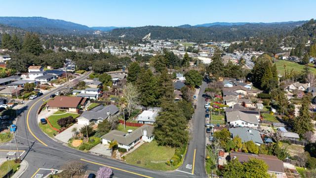 101 El Sereno Drive, Scotts Valley CA: https://media.crmls.org/mediaz/34d479dc-d707-454c-bc13-66899f54446a.jpg