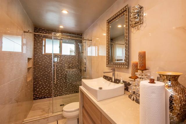 Image 18 of 30 For 17892 Creciente Way