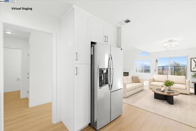 4345 Conejo Dr, Danville CA: https://media.crmls.org/mediaz/34d6916a-0ee0-4dae-98bc-0ff2fe8c5353.jpg