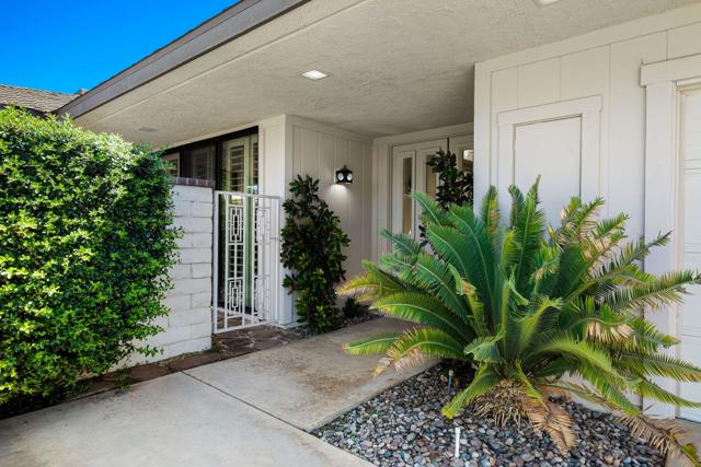19 Cornell Drive, Rancho Mirage CA: https://media.crmls.org/mediaz/34d6bbe7-fa0a-47d8-b335-9c4d177e82ea.jpg