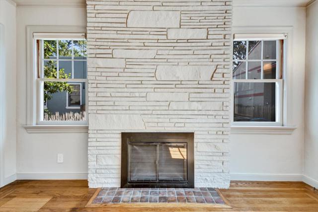 1137 Capuchino Avenue, Burlingame CA: https://media.crmls.org/mediaz/34d7cfa6-9dae-4df7-9008-76c7c5dd9d4d.jpg