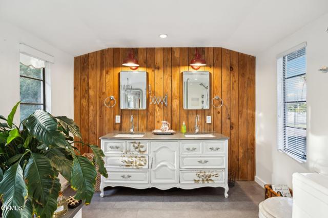Detail Gallery Image 12 of 40 For 7723 Varna Ave, North Hollywood,  CA 91605 - 4 Beds | 5 Baths