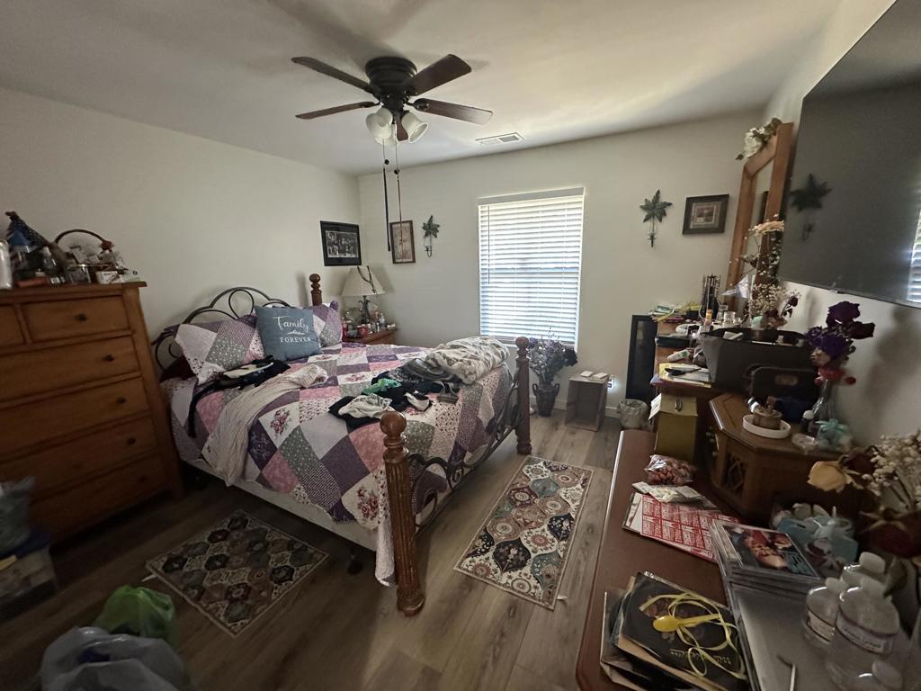 https://media.crmls.org/mediaz/34d8fd5e-f984-4f22-bfdf-6fec92d6c76c.jpg?preset=X-Large