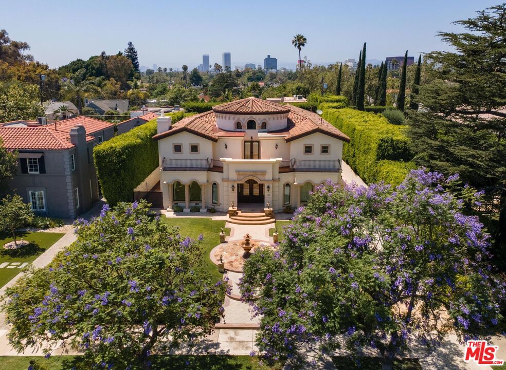 123 Fremont Place — architectural residence