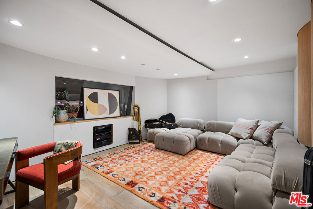 MLS #26984709 image #32