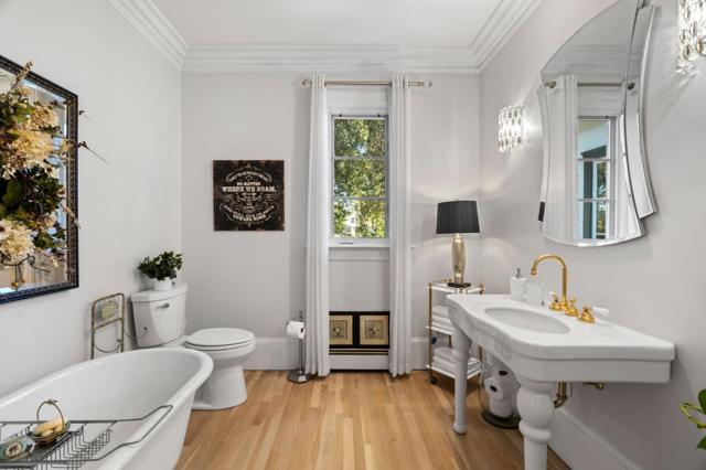 19050 Camino Barco, Saratoga CA: https://media.crmls.org/mediaz/34dba64b-6797-44b9-a108-4707848f3b11.jpg