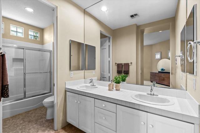 79765 Liga, La Quinta CA: https://media.crmls.org/mediaz/34dc240a-0112-4198-b3cf-4240817d56e7.jpg