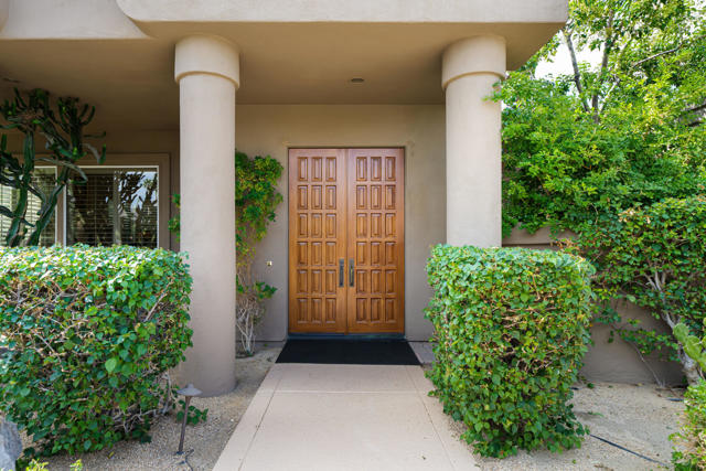 Image 3 of 52 For 48285 Monterra Circle
