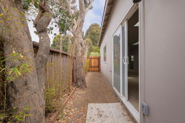 987 Harcourt Avenue, Seaside CA: https://media.crmls.org/mediaz/34dc510d-c704-450a-922d-25a01a84e74c.jpg