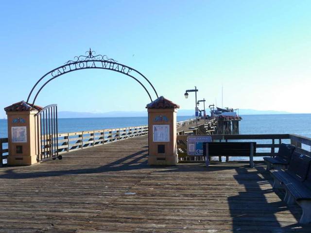 917 Sir Francis Avenue, Capitola CA: https://media.crmls.org/mediaz/34dc6cb9-5e7a-483c-9522-f2dea2868ee1.jpg