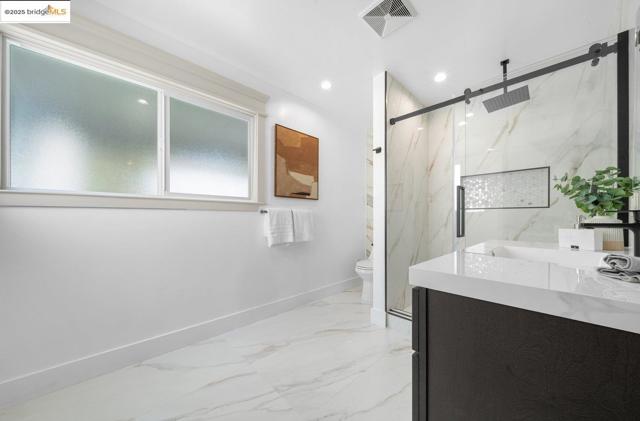 713 Midcrest Way, El Cerrito CA: https://media.crmls.org/mediaz/34de871e-b8a2-4aa5-9372-fe6e9bb15a64.jpg