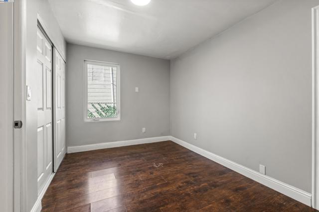3411 Adeline St, Oakland CA: https://media.crmls.org/mediaz/34df3f7f-4204-41d2-a9cd-9e538fb48f3f.jpg