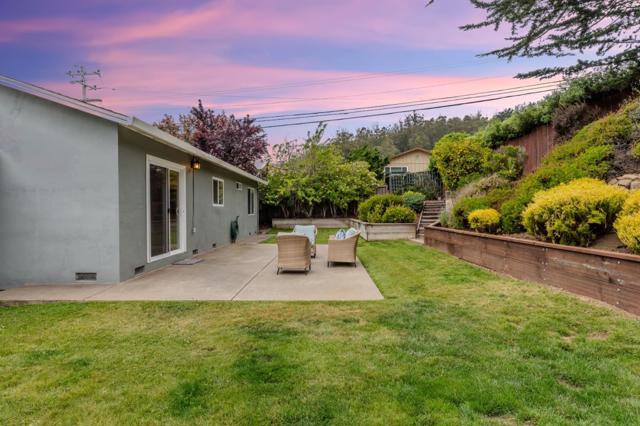 1203 Linda Mar Boulevard, Pacifica CA: https://media.crmls.org/mediaz/34e0292e-ebb0-4371-845d-8259133c94ae.jpg
