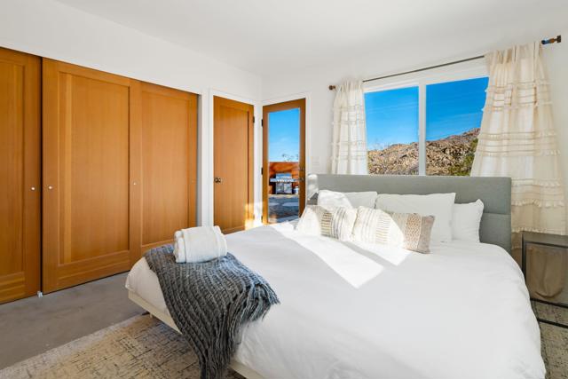 66425 Foothill Drive Drive, Joshua Tree CA: https://media.crmls.org/mediaz/34e04d57-646f-4483-8061-0b1c3ae15ae9.jpg