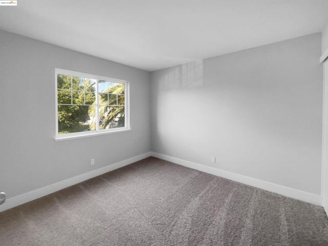 1176 Shadowcliff Ct, Brentwood CA: https://media.crmls.org/mediaz/34e0e7e7-28fd-40eb-b079-f50825949522.jpg