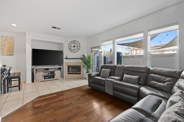 6373 Avenida De Las Vistas, San Diego CA: https://media.crmls.org/mediaz/34e191b5-3d69-4de0-a91b-63b9b3176304.jpg