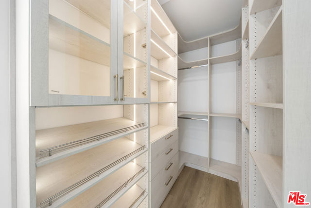 1722 N Vista Street, Los Angeles CA: https://media.crmls.org/mediaz/34e21c0d-9fec-46d5-bf5c-b1a385990a8e.jpg