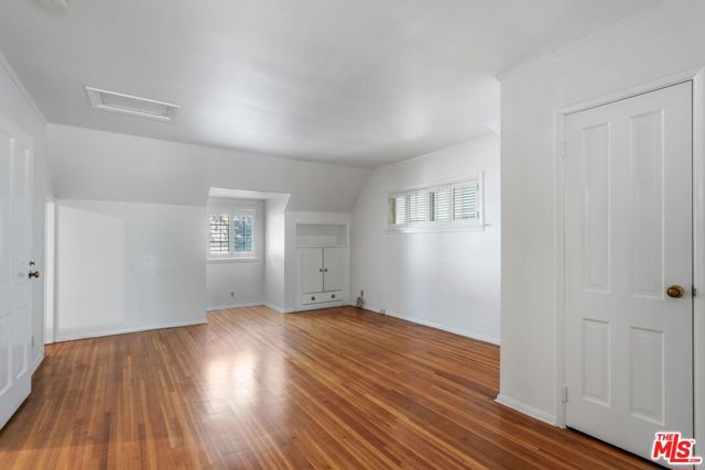 2427 Benedict Canyon Drive, Beverly Hills CA: https://media.crmls.org/mediaz/34e25b30-d927-4ee9-bce8-413020e975af.jpg