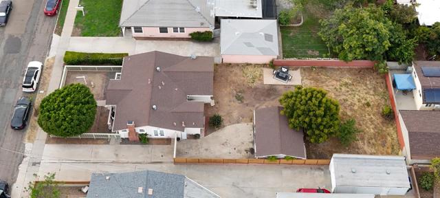 4749 Choctaw Dr, San Diego CA: https://media.crmls.org/mediaz/34e2617e-b07f-4593-bf0b-9e0a70226c2b.jpg