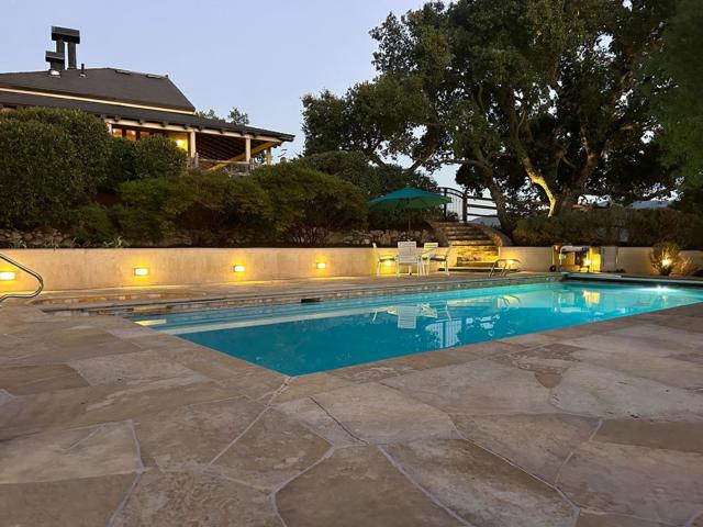 31 Asoleado Place, Carmel Valley CA: https://media.crmls.org/mediaz/34e26ed5-52fa-4325-a9a2-81185a8b9706.jpg